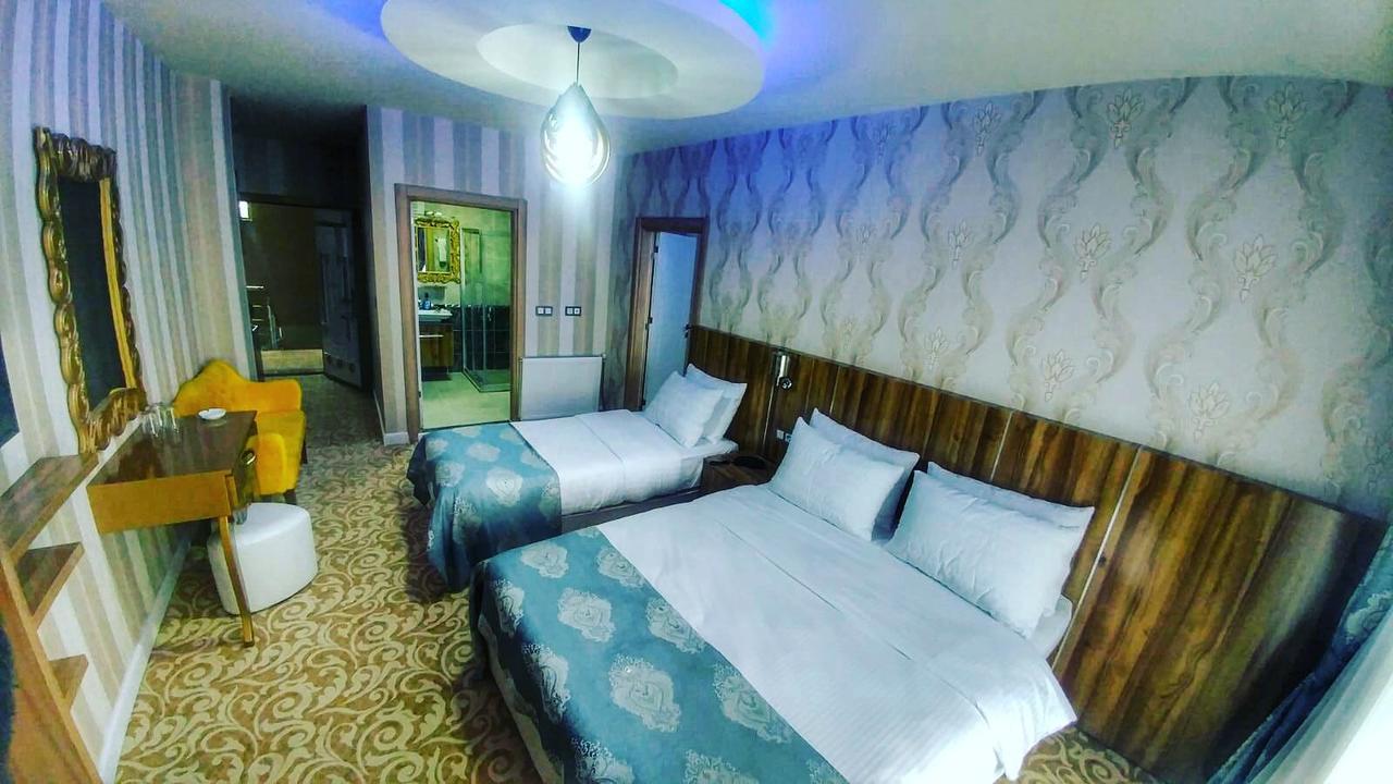 Crystall Hotel Van Eksteriør billede